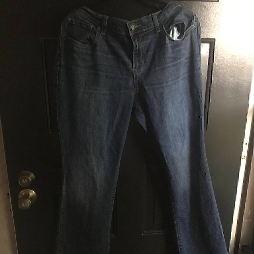 16 Old Navy Medium Wash Flare Jeans